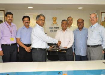 PFC to disburse Rs 44K crore loans in FY`16